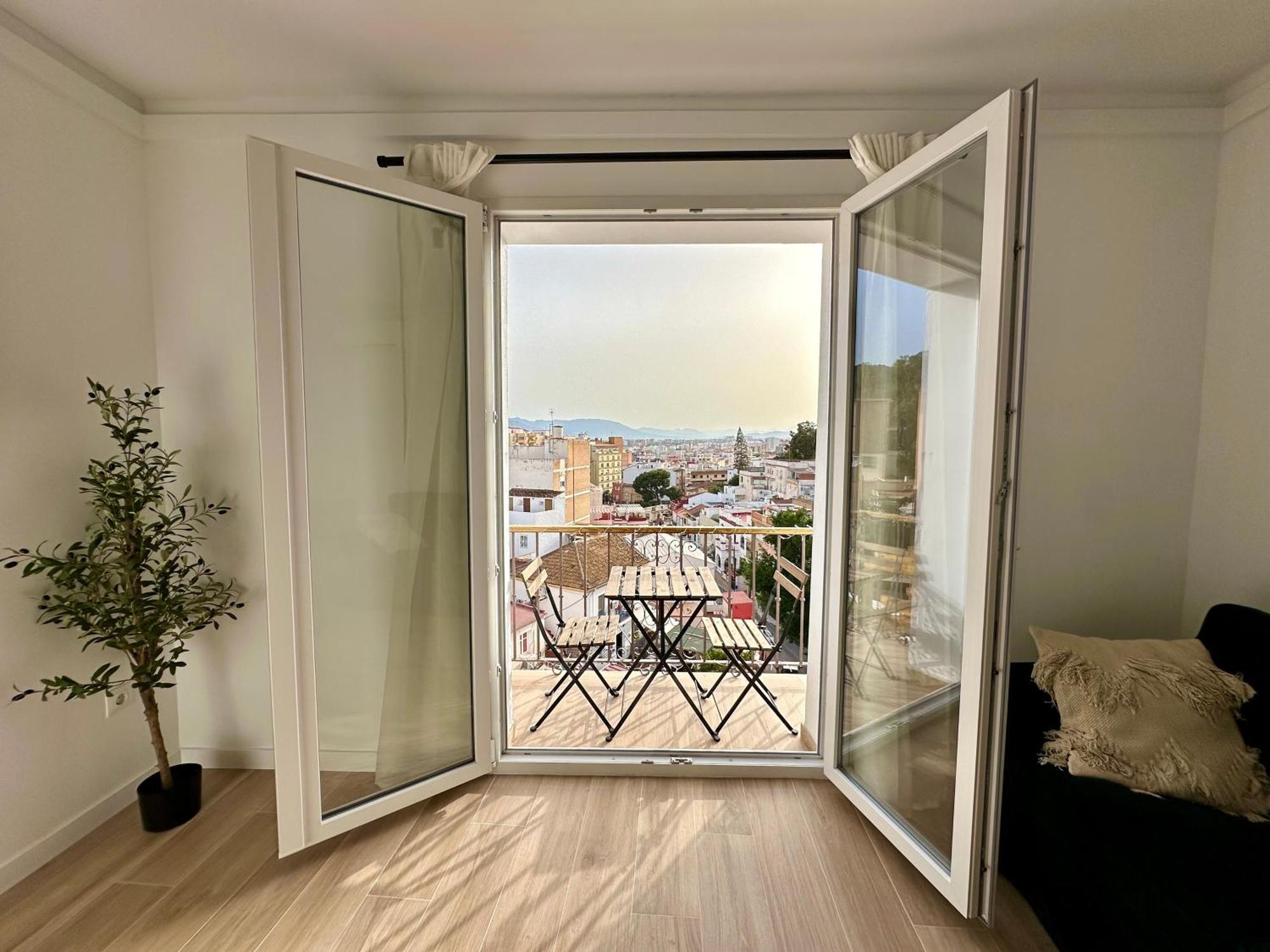 Appartamento Atico Con Solarium Y Bbq Cerca Del Centro 6 Pax Málaga Esterno foto